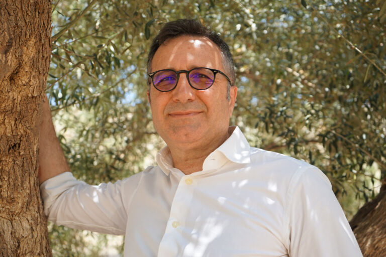 tino-cavarra.jpg